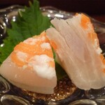 Kanazawa Maimon Sushi Umebachi Tei - 単品：ぶり蕪寿司
