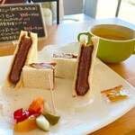 グリル梵 - ハーフセット（ビーフヘレカツサンドハーフ+特製野菜スープ付）税込1,000円です❣️