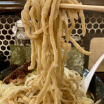 達磨 次郎 - これぞ二郎系のごわごわ極太麺！