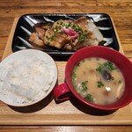 赤坂ごはん 山ね家 - シンプル定食　豚の生姜焼き