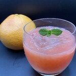 焼肉 凜檎や - 生搾りグレープフルーツジュース