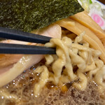 らぁめん 舎鈴 - 平打ち縮れ麺