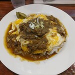 ブラウニー - 牛すじカレーオムごはん