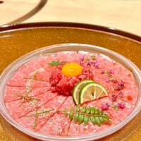 銀座 ちかみつ 並木通り - 鹿児島県産和牛ザブトンと和牛ウチモモのユッケ