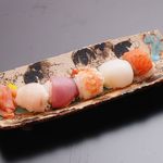 タイコバン - 人気のロシアン手まり寿司。５つのうちひとつには大量のワサビが・・・