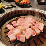 ヨプの王豚塩焼 熟成肉専門店 - 