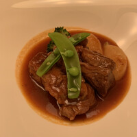 DINING 六区 - 仔羊とカブのトマト煮込み