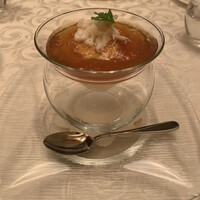 DINING 六区 - ズワイ蟹とカリフラワーコンソメジュレ