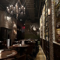 TOKYO Whisky Library - 