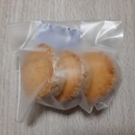 手作りマフィン レフィーユ - ココナッツサブレ300円