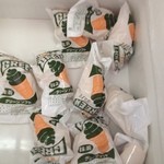 明月園 - 抹茶アイス210円、冷蔵庫に