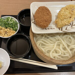 丸亀製麺 - 