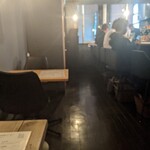 炭火焼鳥さかもり - テーブル＆カウンター