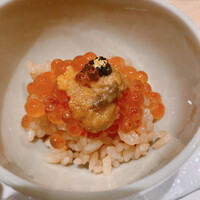 渋谷 すし仙 - 酢飯に載せて小丼に