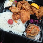 とりふじ - 料理写真:塩から揚げ弁当(5個入り)600円