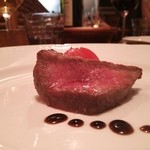 f - 秋田錦牛のステーキ・・。