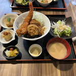 キッチン ムロオカ - 海老ヒレ丼