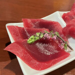 酒肴場 屯 - 赤身は旨味が凝縮されてます。