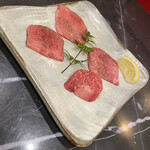 焼肉 拍手喝采 - 