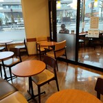 CAFE de CRIE - 店内座席