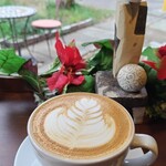 COFFEE FACTORY - ■カフェラテ