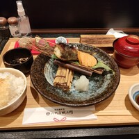 銀座米料亭 八代目儀兵衛 - 