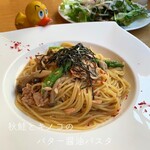 SOCO - パスタランチ¥1900 秋鮭とキノコのバター醤油パスタ