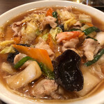 人力俥 - 茹で切った細麺が絶妙！ぷりぷりの海老が旨い！スープが冷めてくると鶏の旨みと野菜の甘みが際立ちます！