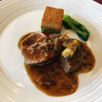 シンフォニー東京湾クルーズ - 特選牛のポワレ