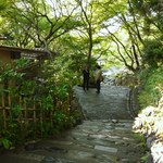 未在 - 東大谷の北門方面より入り石段を下がって行くと左側にありました→