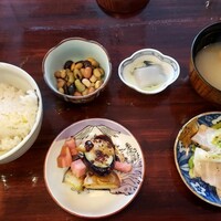 あそび割烹 さん葉か - 他に鶏肉が一品ありました