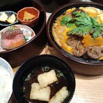 Sukiyaki Matsukiya - 近江牛ロースすき焼き重