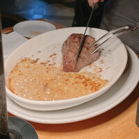 カルネジーオ イースト - 