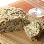 エッセンシャルクッキング - 自家製ズッキーニのパン