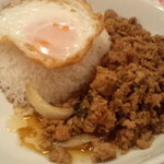 ガイガパオラーカオ（680円）