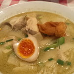 グリーンカレーラーメン（780円）