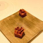 カンテサンス - アーモンドパウダーをまぶしたミニクッキーです