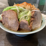 かじろうramen7 - ラーメン小900円、野菜まし、にんにくまし、脂マシマシ