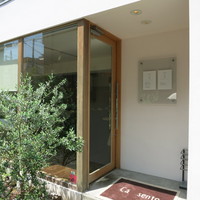 カセント - お店の入口