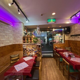 宴会にも◎本場の雰囲気漂う店内は幅広いシーンに対応