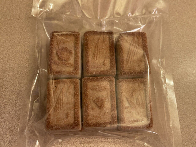 伊の八ぶん店菓子舗 - 象潟（和菓子）の写真