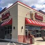 Freddy's FROZEN CUSTARD & STEAKBURGERS - 