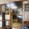 Unakatsu - 店内。オープンキッチン。