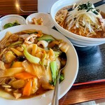 台湾料理 富祥 - 中華丼＋醤油ラーメン 750円別税