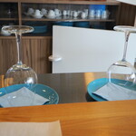 ラトリエ ドゥ ノノ - 伏せたグラス