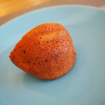 ラトリエ ドゥ ノノ - 試食　栗のマドレーヌ