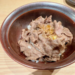 炭火焼肉 なかはら - 牛丼卵