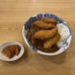 かもめ食堂 - 牡蠣フライカレー