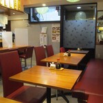 魚河岸料理 魚吉 - 内観