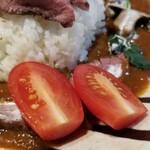 塩生姜らー麺専門店 MANNISH 神田西口店 - ハヤシライス（サラダとスープ付き）